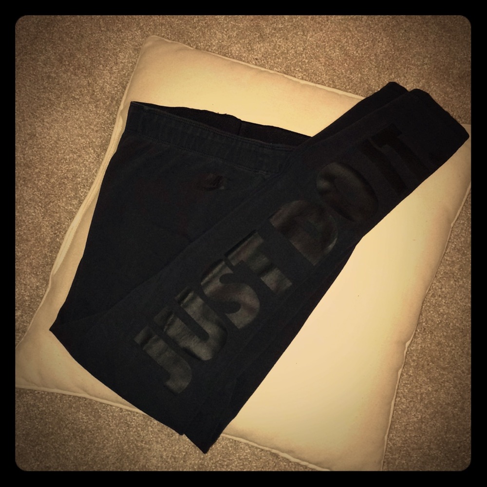 Black Nike “Just Do It” Leggings